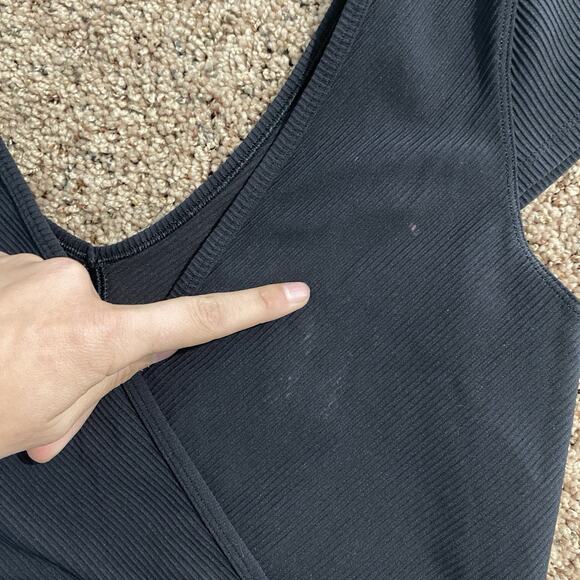 Lululemon Women’s Ready To Rise Short Sleeve Top Cropped Black Ribbed Yoga M/L - Picture 3 of 6